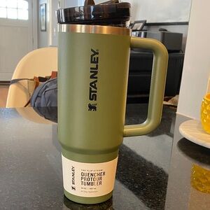 Stanley 30 Ounce  Tumbler